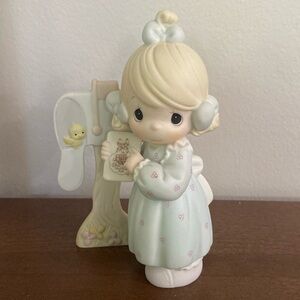 1991 Precious Moments Symbol of Membership